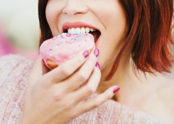 The Effects of Sugar on the Brain (Trust Us, It's Not Pretty)